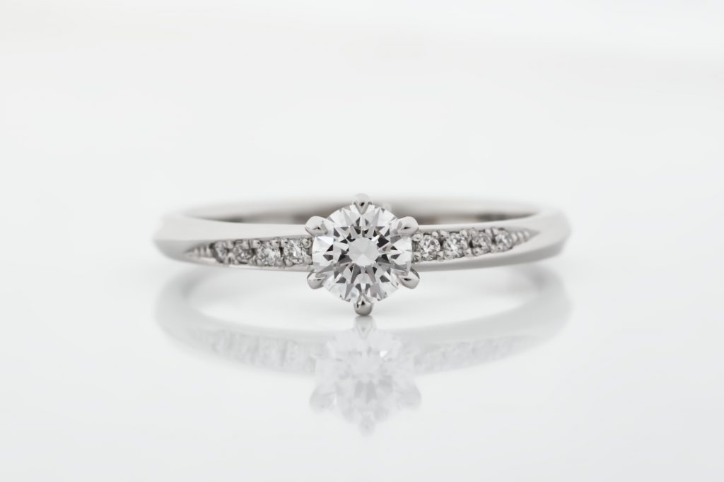 zephyr engagement ring pt 8dia-2