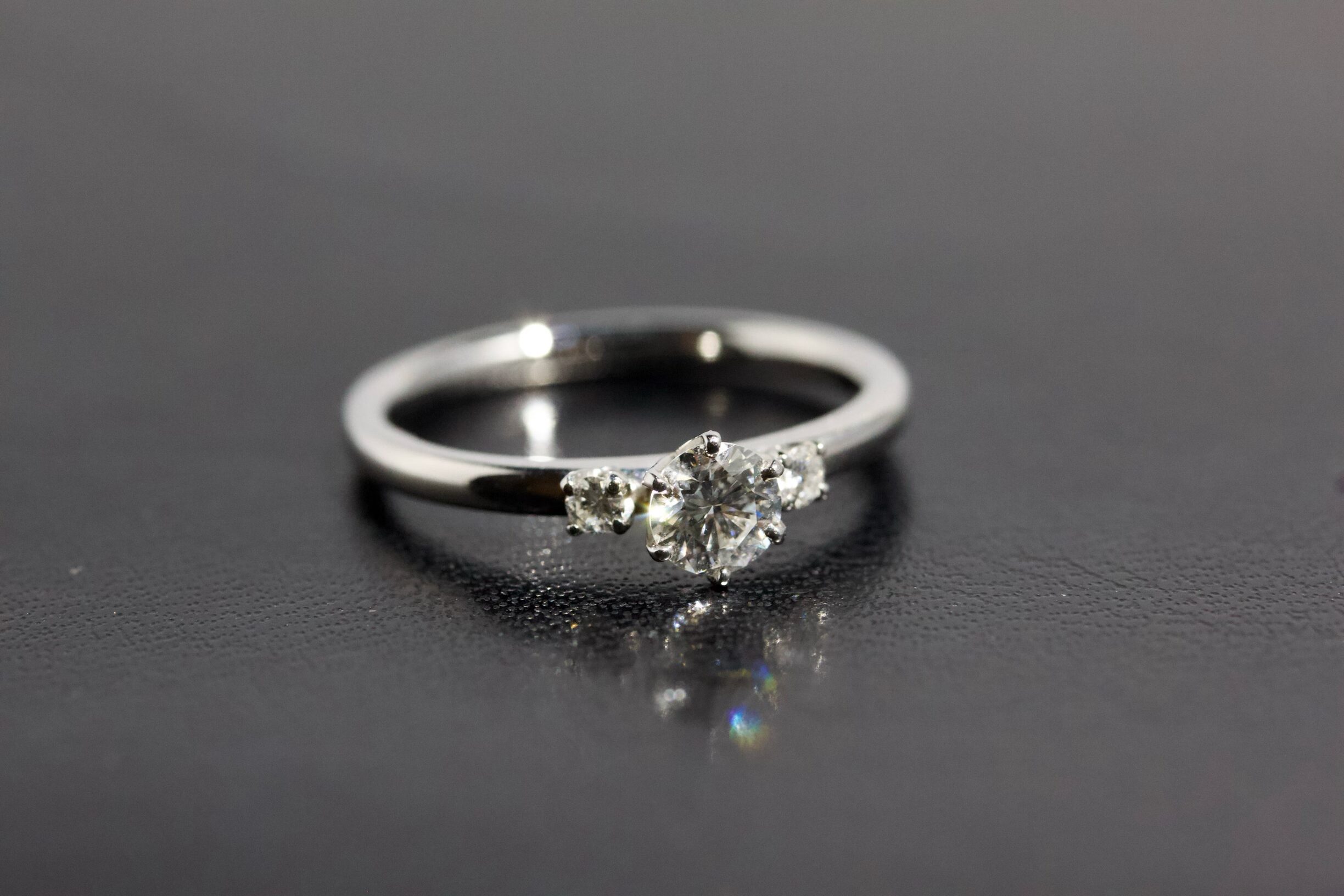 神戸の結婚指輪・婚約指輪は”voulez vous（ヴーレ・ヴー）"| 素朴な上質感のあるロハスなジュエリーブランド