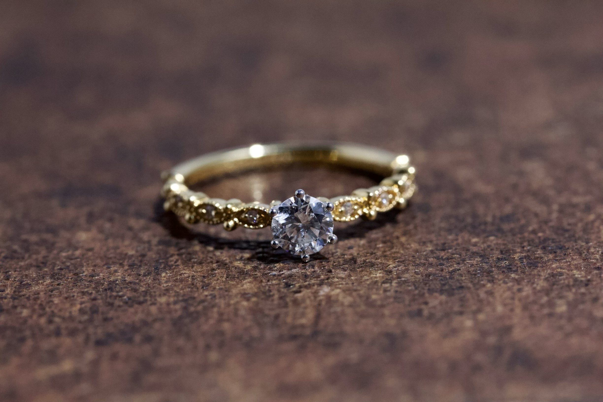 神戸の結婚指輪・婚約指輪は”voulez vous（ヴーレ・ヴー）"| 素朴な上質感のあるロハスなジュエリーブランド