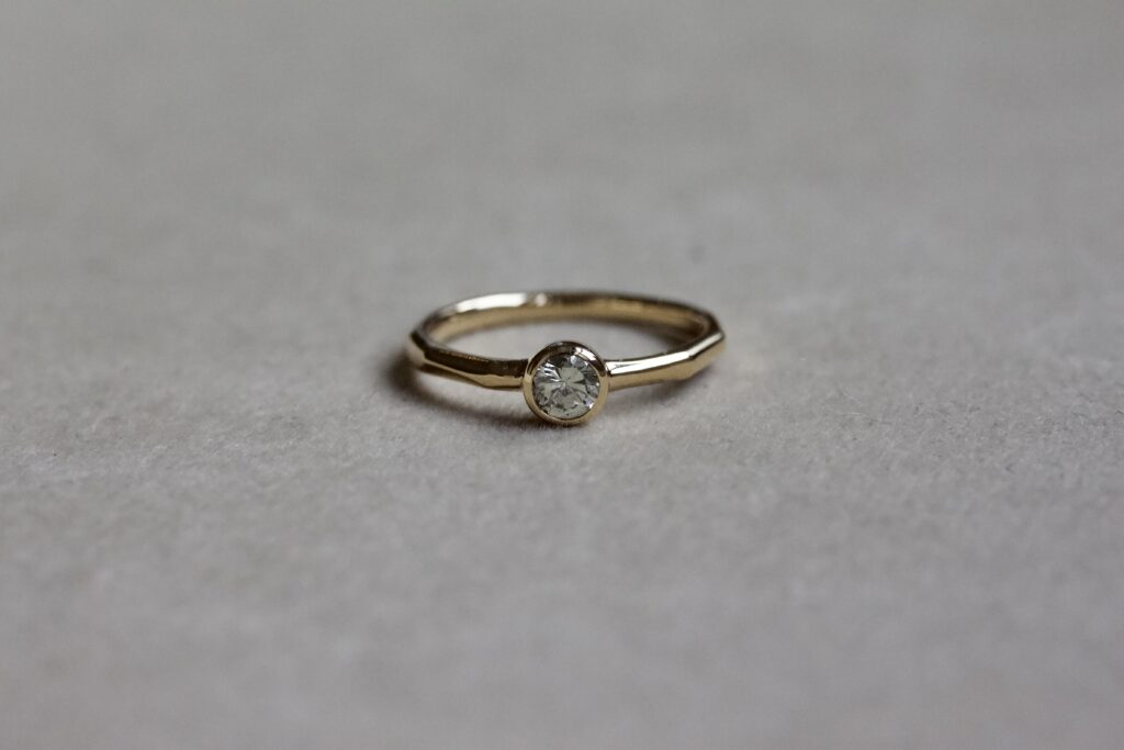 素朴な上質感のあるロハスなジュエリーブランド 31 神戸の結婚指輪・婚約指輪は”voulez vous(ヴーレ・ヴー)"| 素朴な上質感のあるロハスなジュエリーブランド